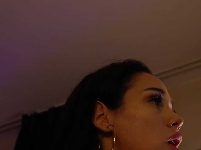 kimmblaze live cam on BongaCams