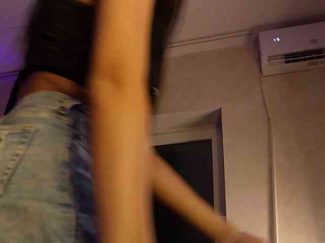 kimmblaze Live Webcam on BongaCams