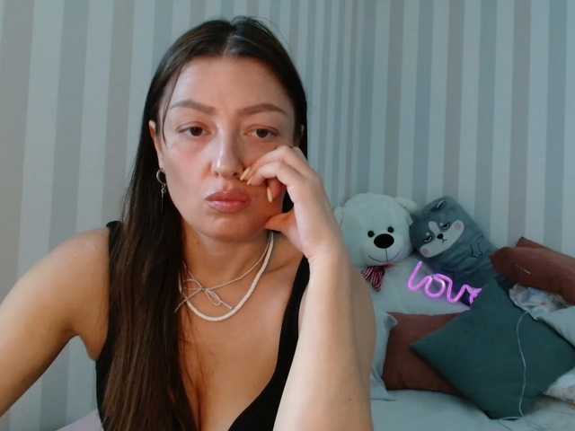 HoneyMuse live cam preview