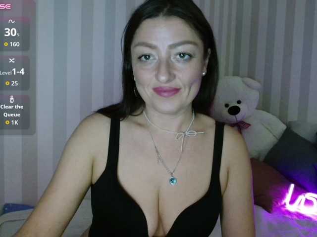 HoneyMuse live cam on BongaCams