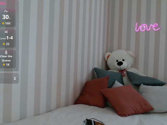 HoneyMuse live cam preview