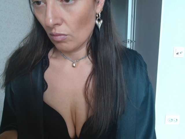 HoneyMuse live cam