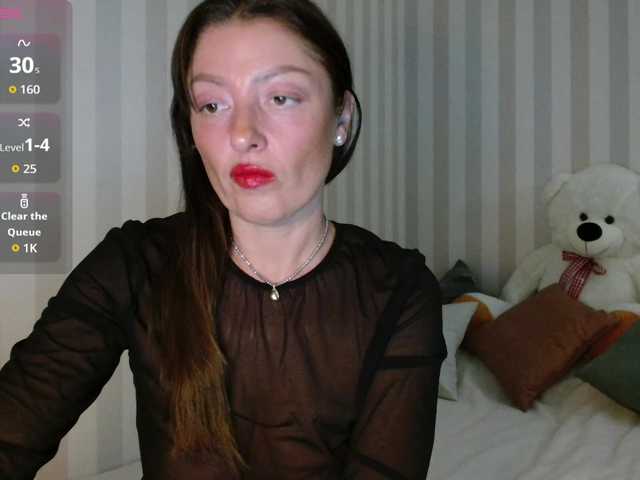 HoneyMuse live cam on BongaCams