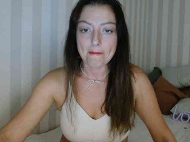 HoneyMuse Live Webcam on BongaCams