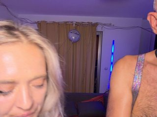 BigTwiXXX Porn Show