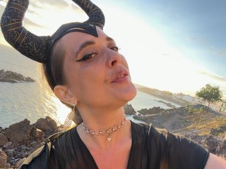 BigTwiXXX Porn Show