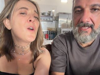 BigTwiXXX Porn Show