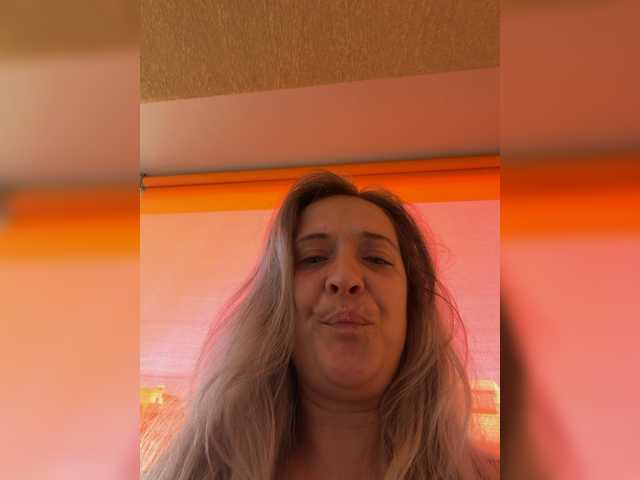 BigTwiXXX live cam