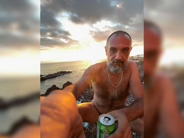 BigTwiXXX live cam on BongaCams