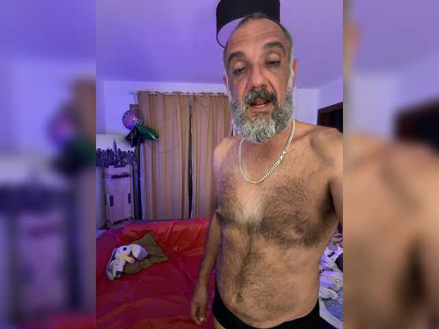 BigTwiXXX live cam on BongaCams