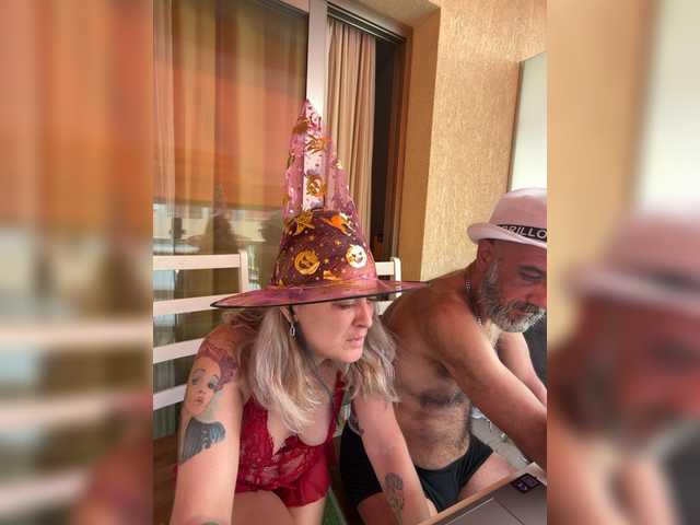 BigTwiXXX live cam on BongaCams
