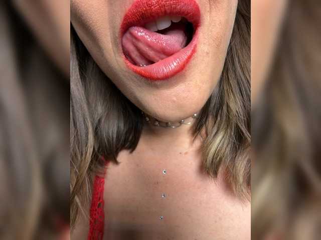 BigTwiXXX's BongaCams show and profile