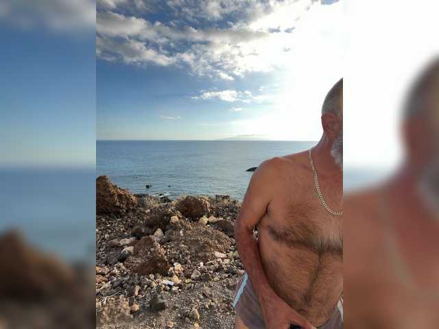 Live трансляция BigTwiXXX - Runet.cam