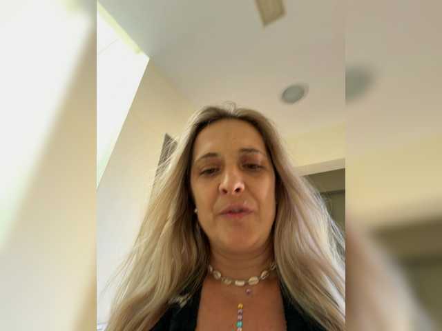 BigTwiXXX live cam