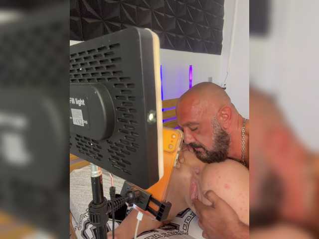 Live трансляция BigTwiXXX - slutnetki.online