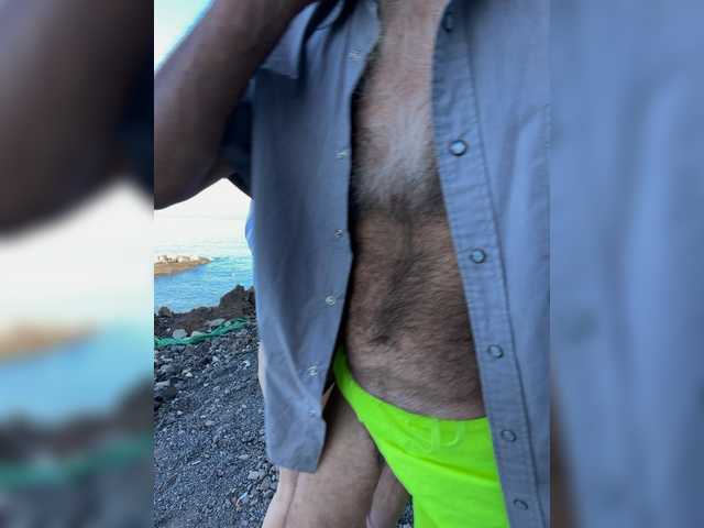 BigTwiXXX live cam on BongaCams