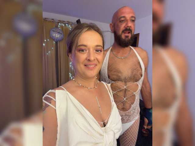 BigTwiXXX live cam on BongaCams