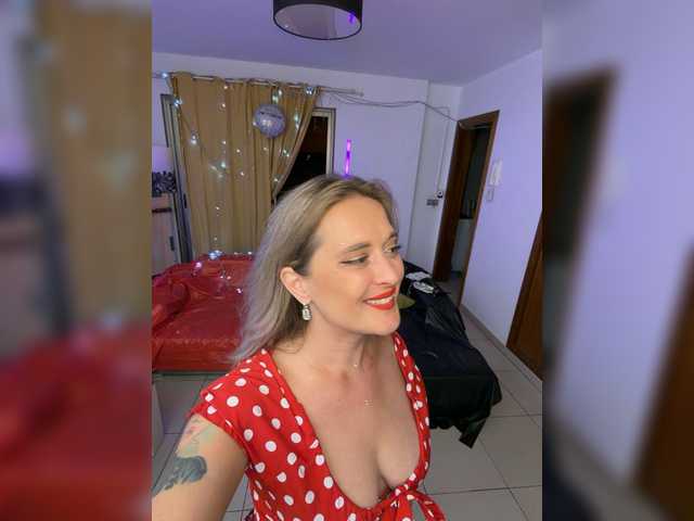 BigTwiXXX live cam on BongaCams