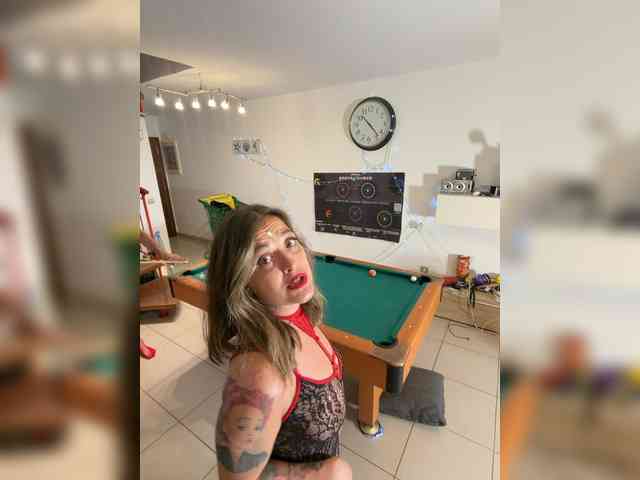 BigTwiXXX webcam