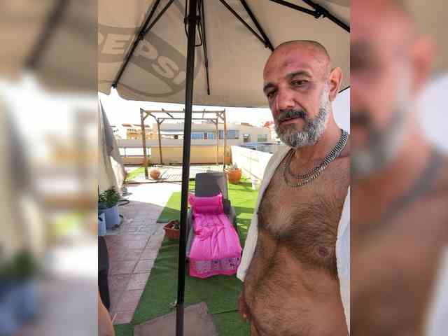 BigTwiXXX webcam
