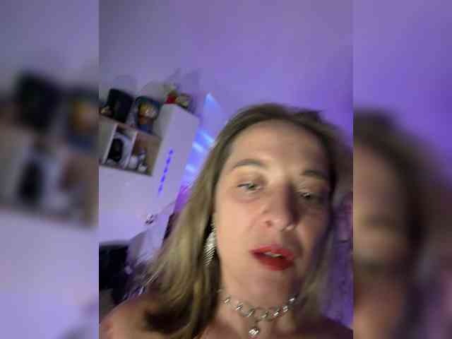 Model: BigTwiXXX