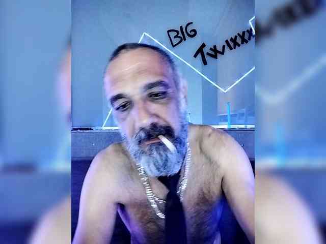 BigTwiXXX