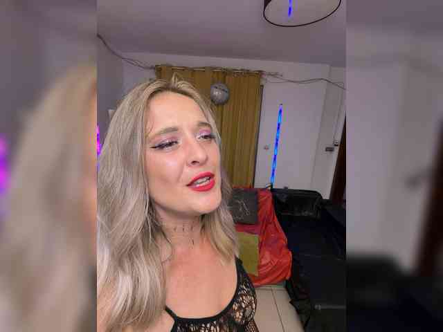 BigTwiXXX webcam