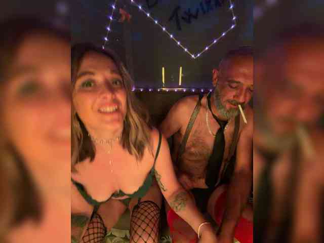 BigTwiXXX Live Webcam on BongaCams