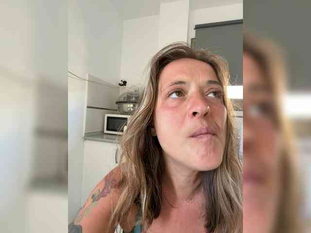 BigTwiXXX Sex Cam Show