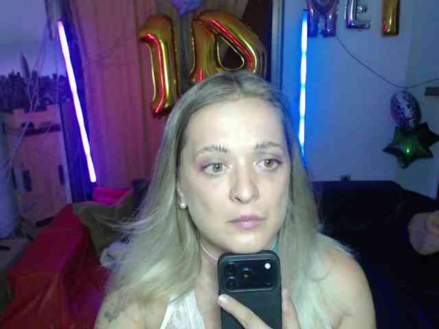 BigTwiXXX webcam