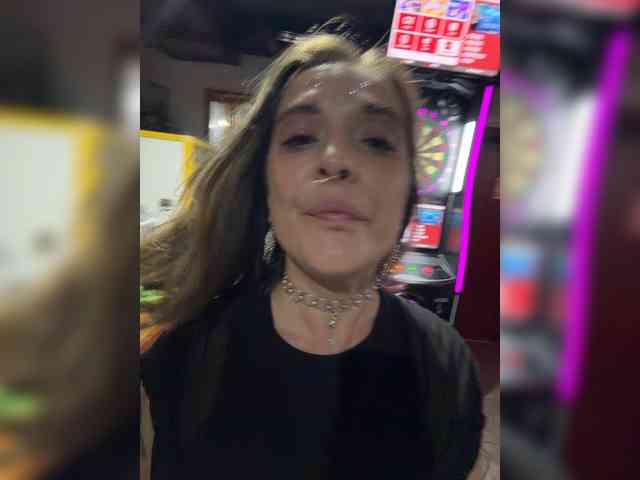 Modelo: BigTwiXXX