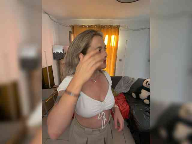 BigTwiXXX webcam