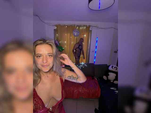 BigTwiXXX webcam