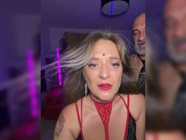 BigTwiXXX webcam