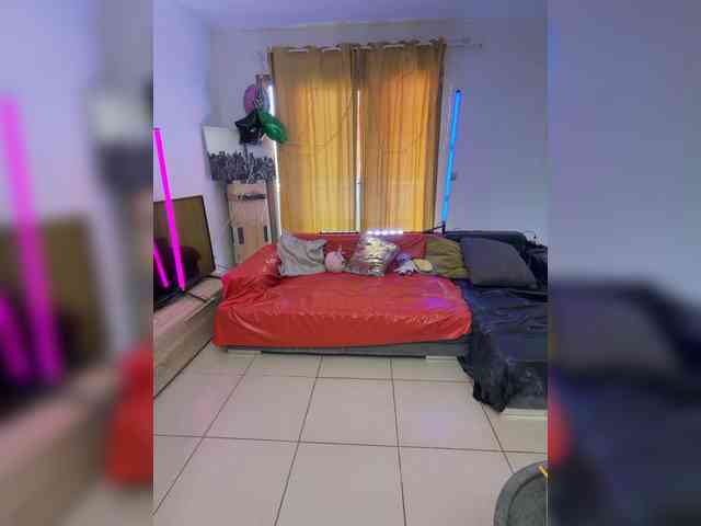 BigTwiXXX webcam