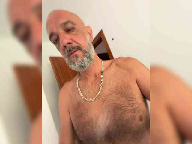 BigTwiXXX Sex Cam Show