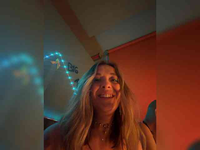 BigTwiXXX webcam