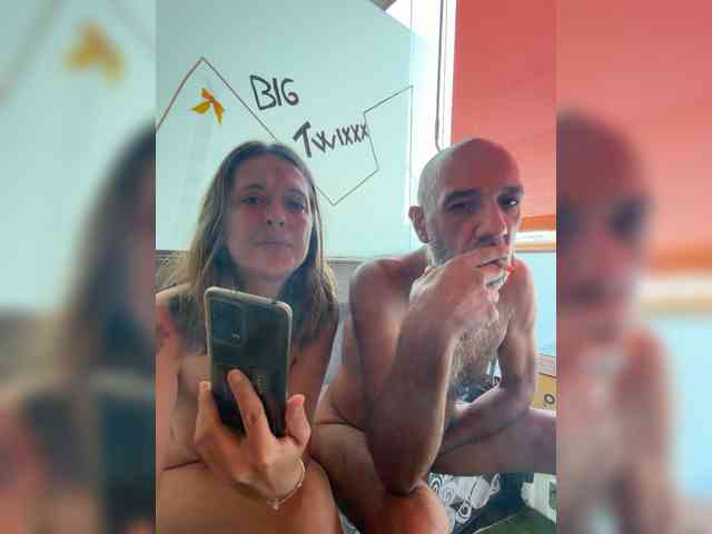 BigTwiXXX webcam