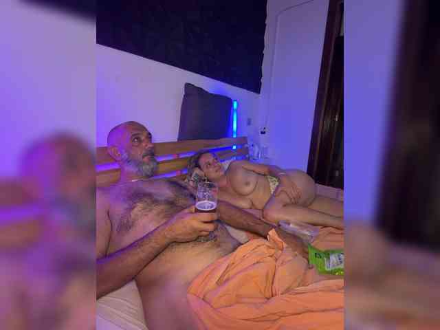 BigTwiXXX webcam
