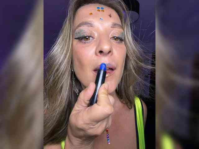 BigTwiXXX Sex Cam Show
