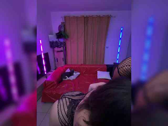 BigTwiXXX webcam