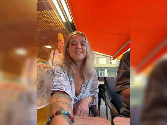 BigTwiXXX webcam