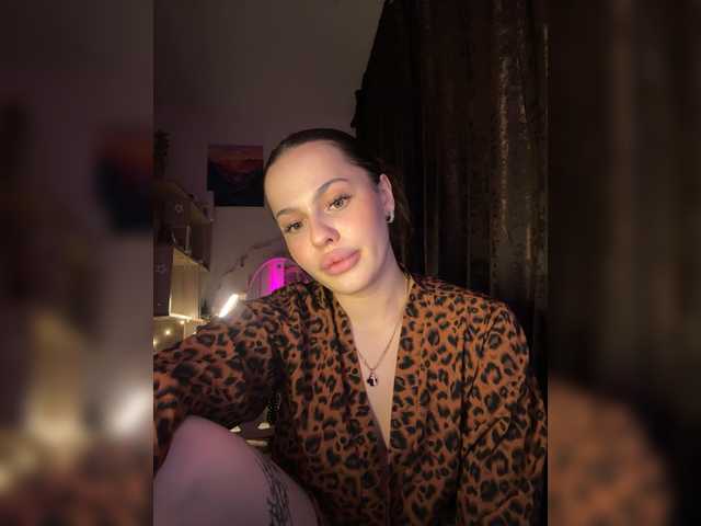 12-Lovely-girl-12's BongaCams show and profile