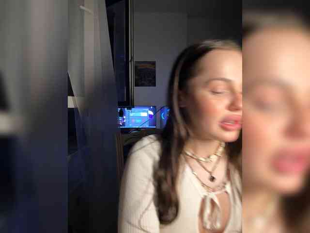 baby-girll webcam
