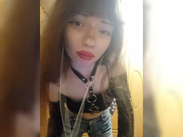 krashihayourheart live cam on BongaCams