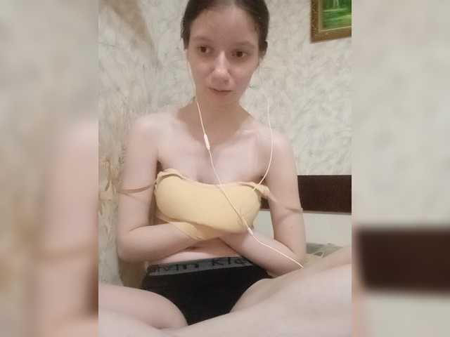 krashihayourheart live cam on BongaCams