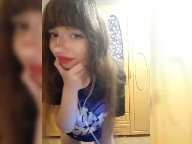 krashihayourheart live cam on BongaCams