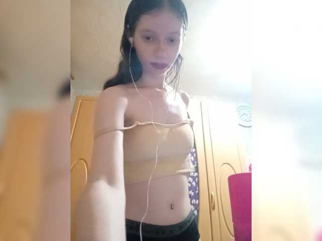 krashihayourheart live cam on BongaCams