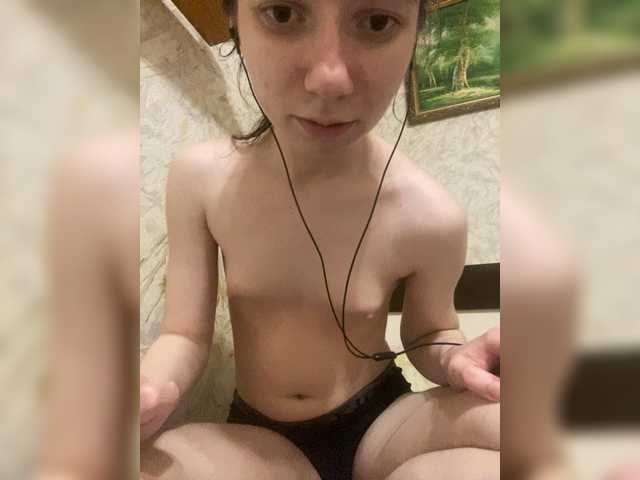 модель krashihayourheart