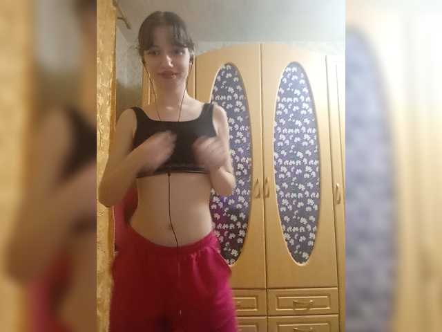 krashihayourheart live cam on BongaCams